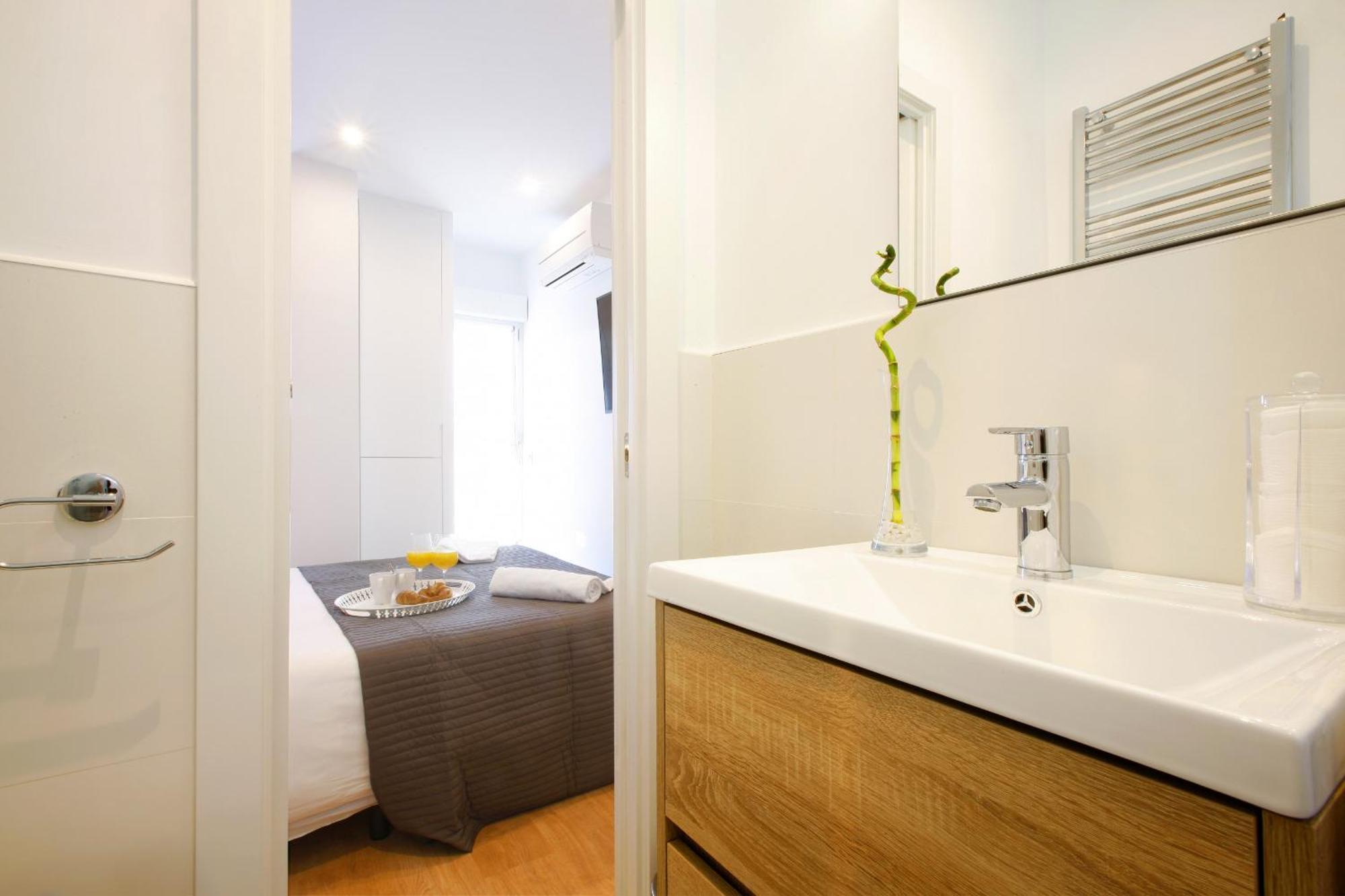 Malasana Design By Madflats Collection มาดริด ภายนอก รูปภาพ