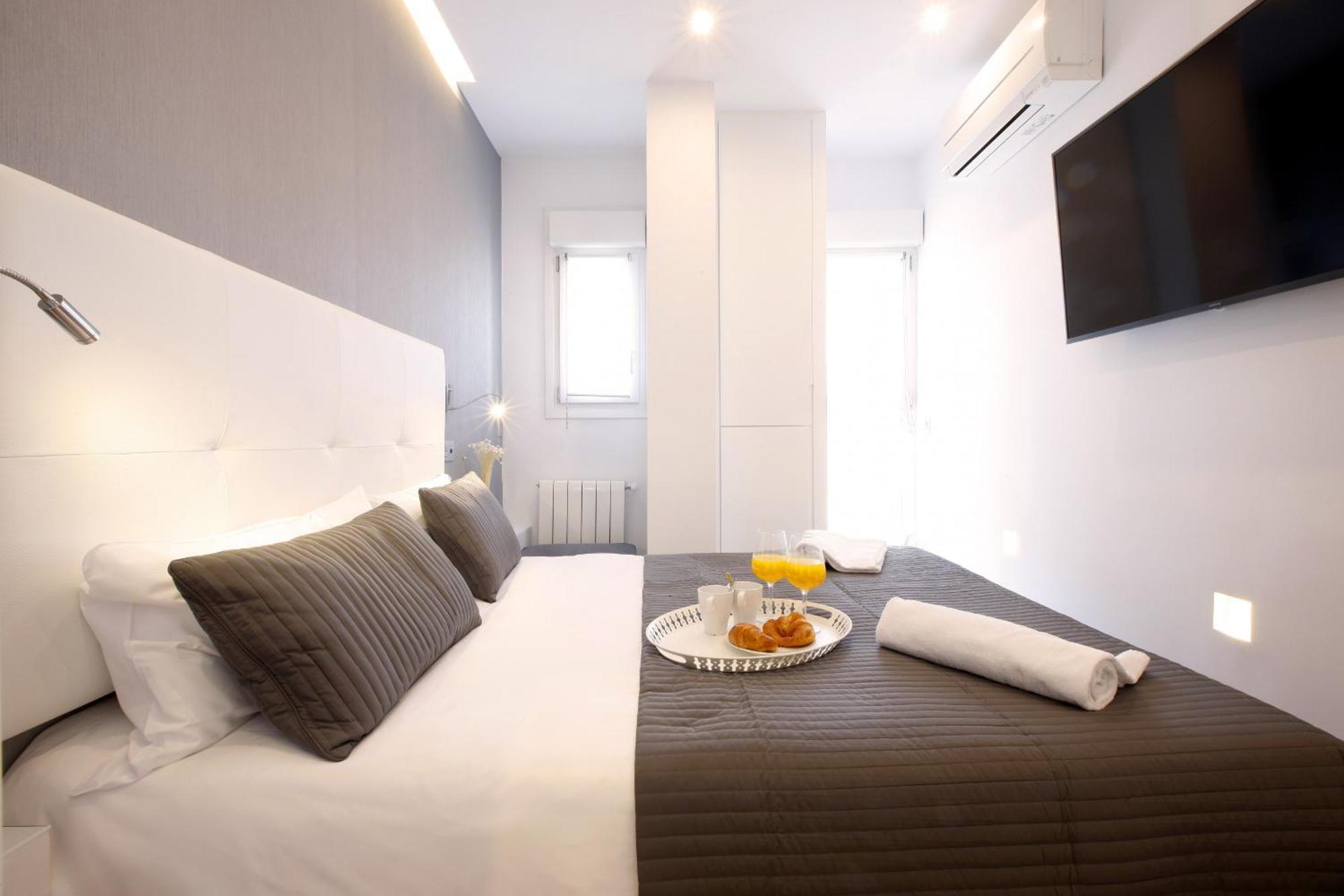Malasana Design By Madflats Collection มาดริด ภายนอก รูปภาพ